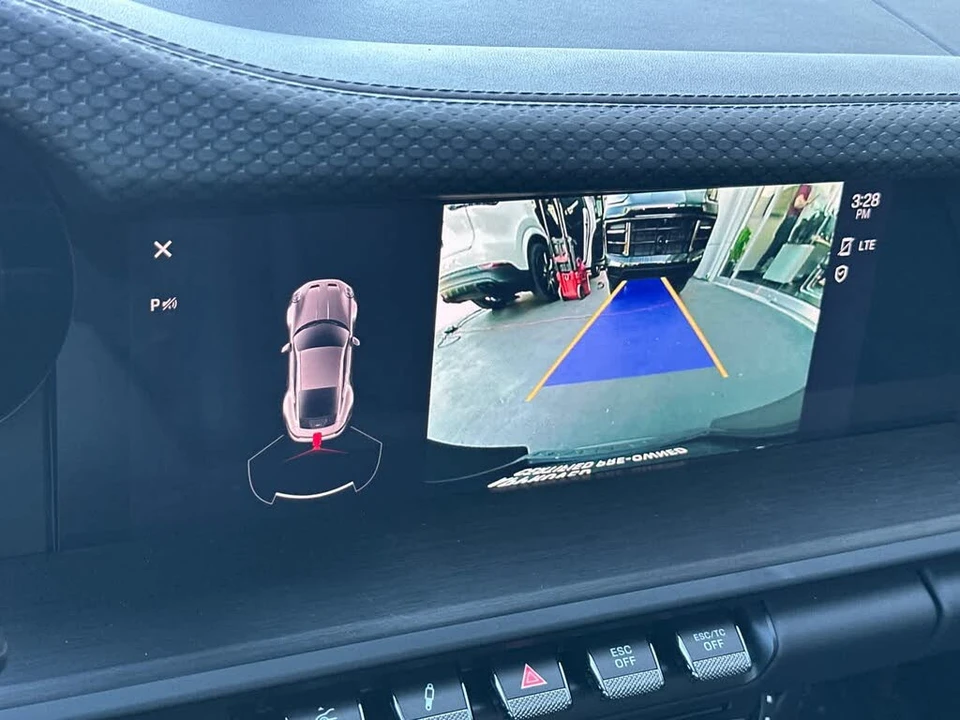 2023 Porsche 992 GT3 Touring - Image 18 of 28