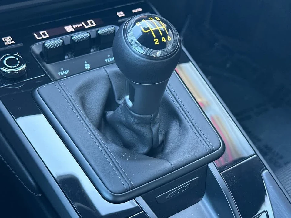 2023 Porsche 992 GT3 Touring - Image 20 of 28