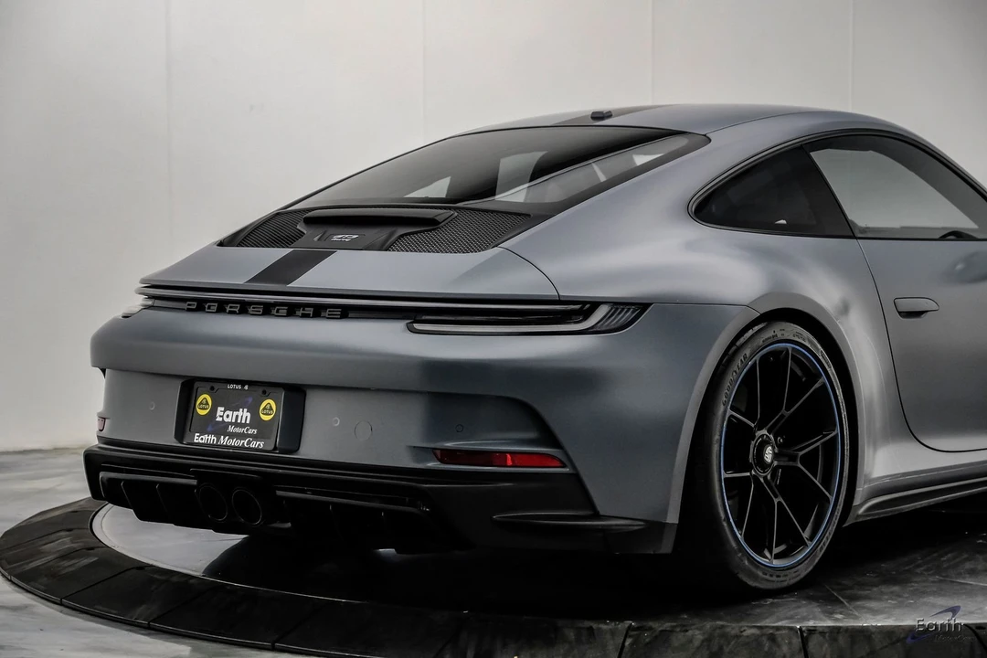 2023 Porsche 992 GT3 Touring - Image 17 of 31