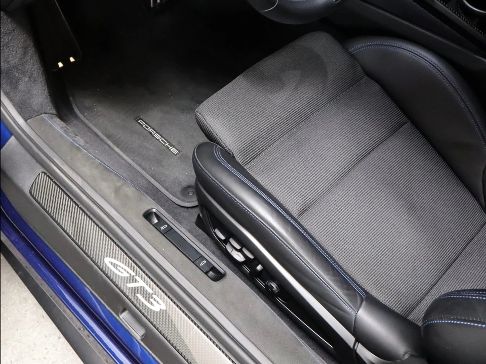 2023 Porsche 992 GT3 Touring - Image 16 of 20
