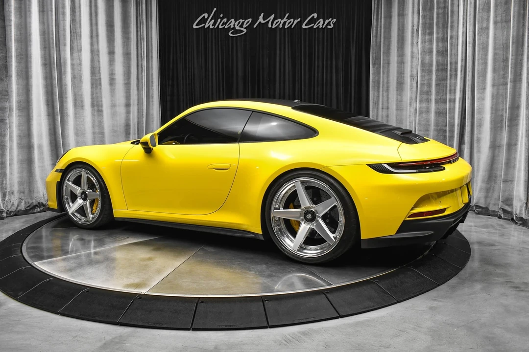 2023 Porsche 992 GT3 - Image 3 of 21