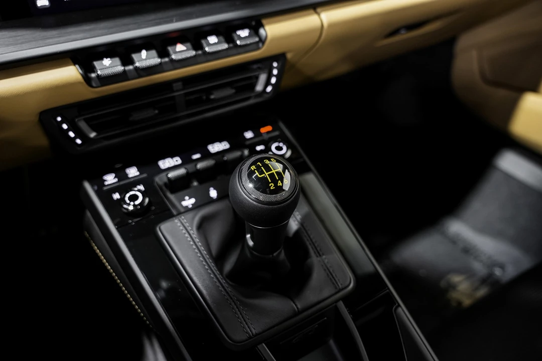 2023 Porsche 992 GT3 - Image 18 of 21