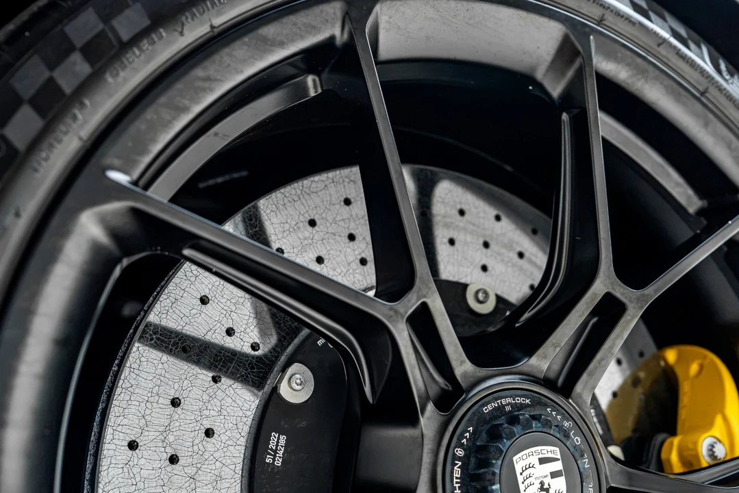 2023 Porsche 992 GT3 Touring - Image 28 of 31