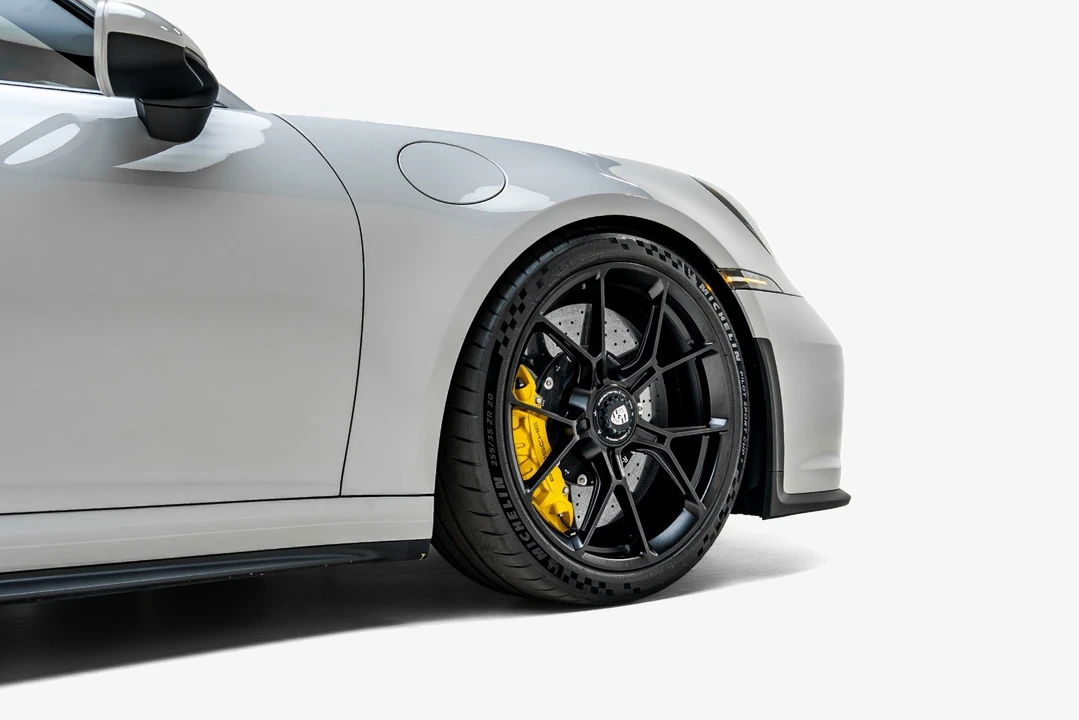 2023 Porsche 992 GT3 Touring - Image 16 of 31