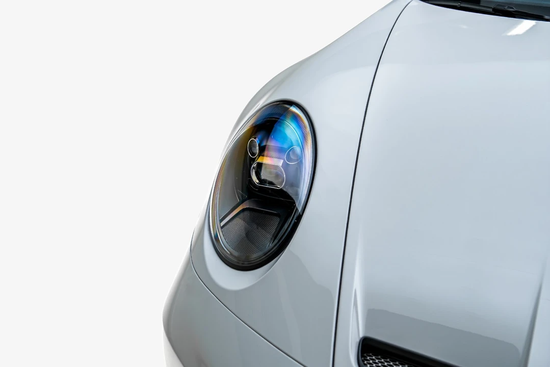 2023 Porsche 992 GT3 Touring - Image 19 of 31