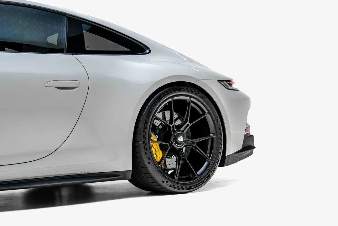 2023 Porsche 992 GT3 Touring - Image 14 of 31