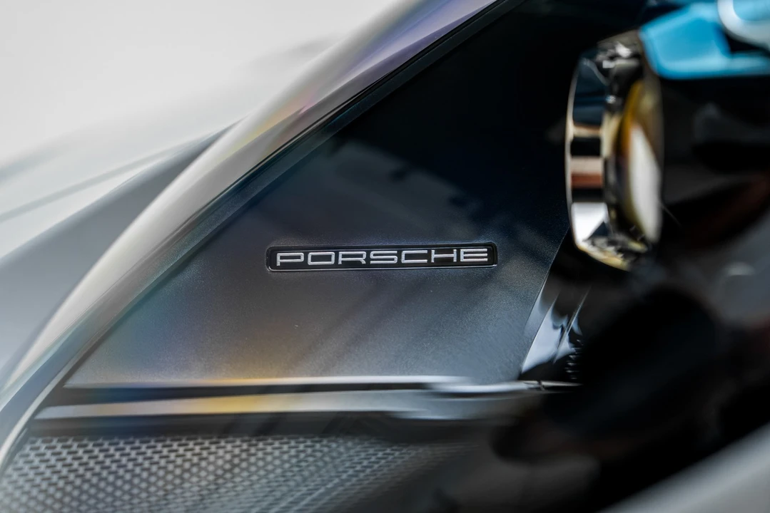 2023 Porsche 992 GT3 Touring - Image 20 of 31