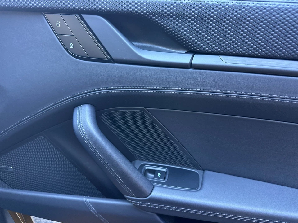 2023 Porsche 992 GT3 Touring - Image 18 of 31