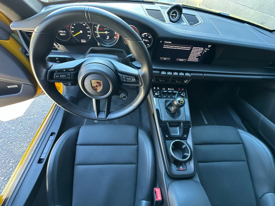 2023 Porsche 992 GT3 Touring - Image 6 of 31