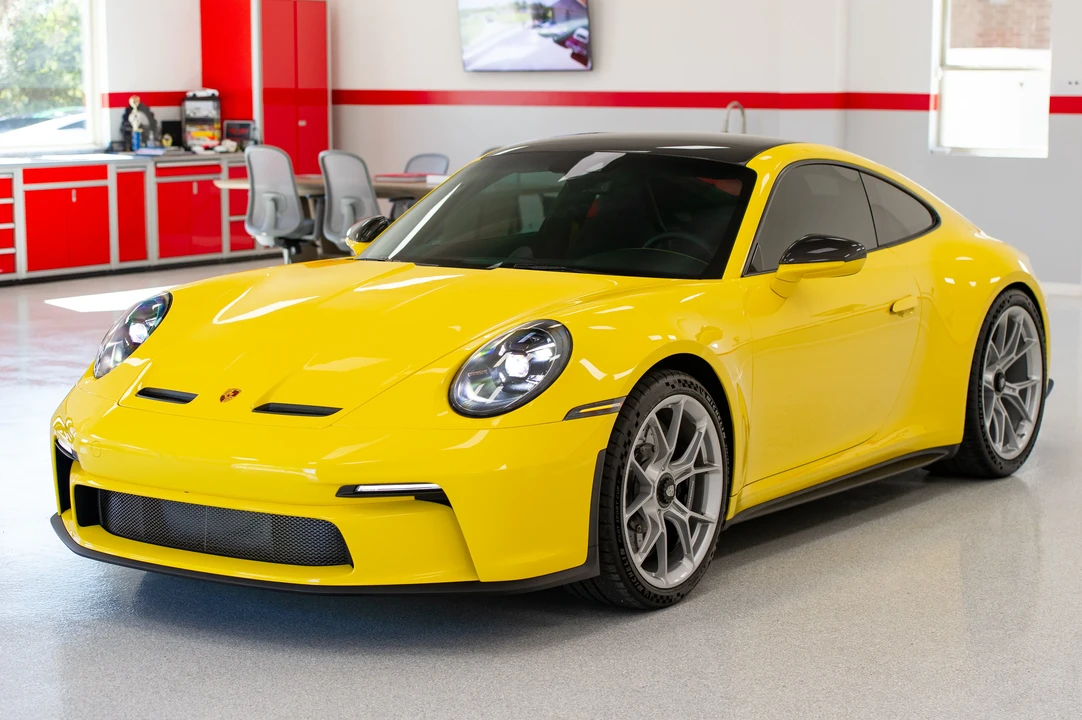 2023 Porsche 992 GT3 Touring - Image 3 of 31