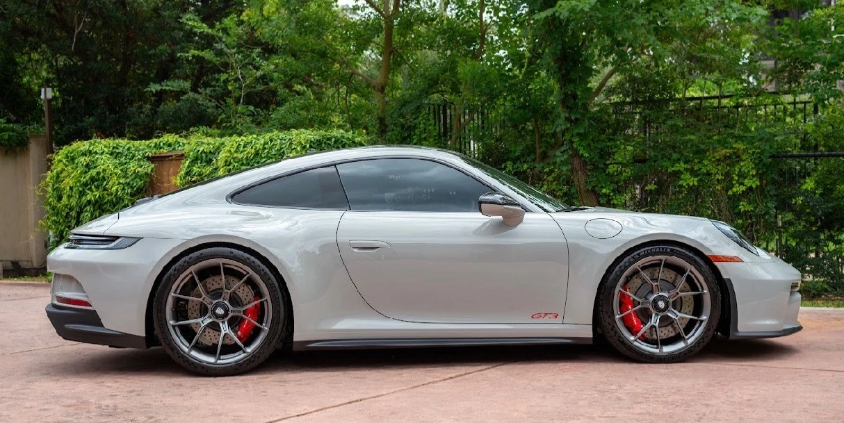 2023 Porsche 992 GT3 - Image 4 of 12