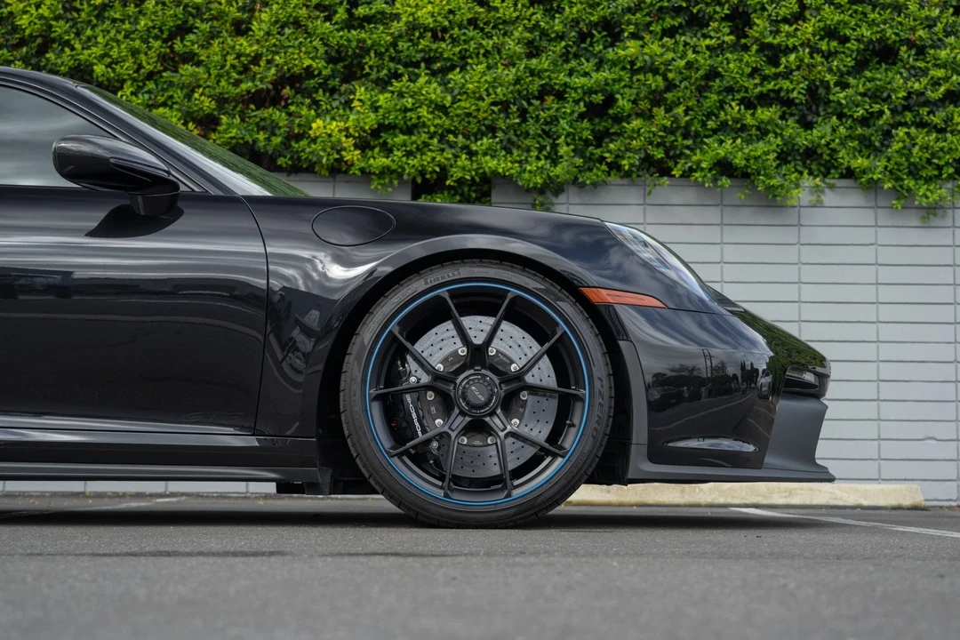2023 Porsche 992 GT3 - Image 10 of 21