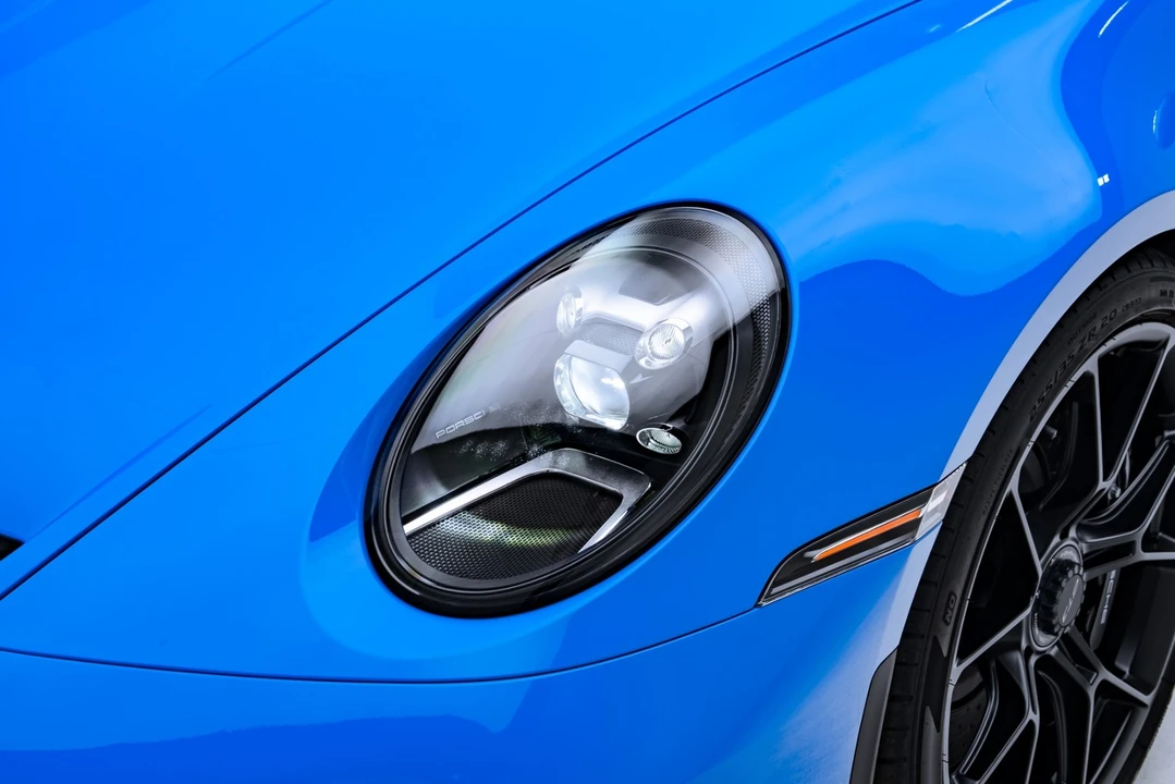 2023 Porsche 992 GT3 - Image 17 of 21