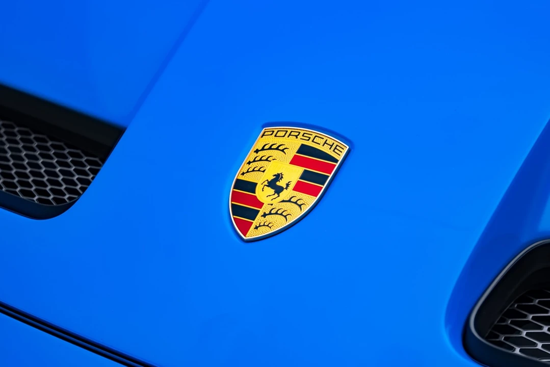 2023 Porsche 992 GT3 - Image 18 of 21
