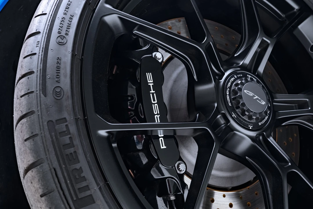 2023 Porsche 992 GT3 - Image 13 of 21