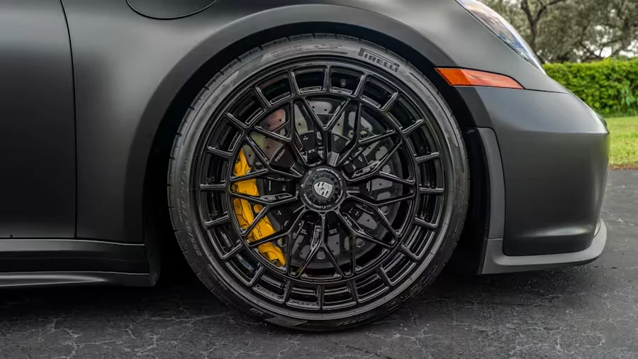 2023 Porsche 992 GT3 - Image 13 of 31