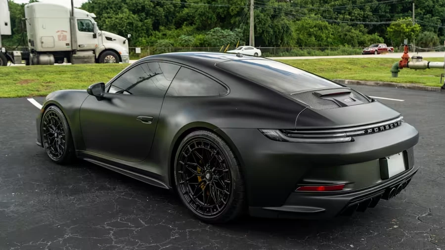 2023 Porsche 992 GT3 - Image 8 of 31