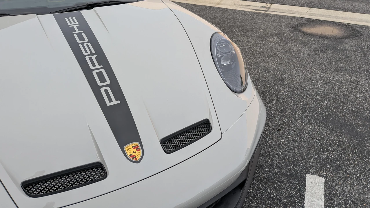 2023 Porsche 992 GT3 - Image 16 of 31