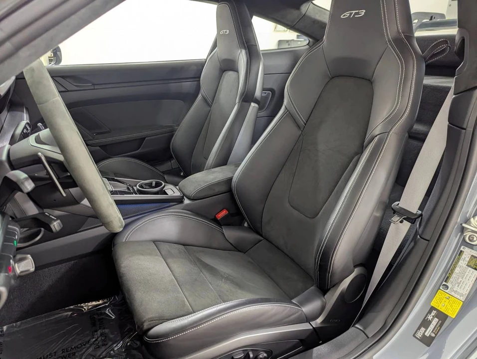 2023 Porsche 992 GT3 - Image 5 of 5