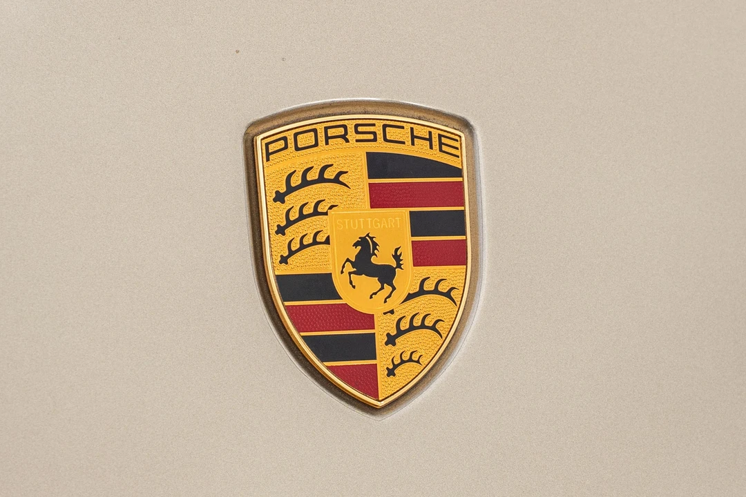 2023 Porsche 992 GT3 - Image 9 of 31