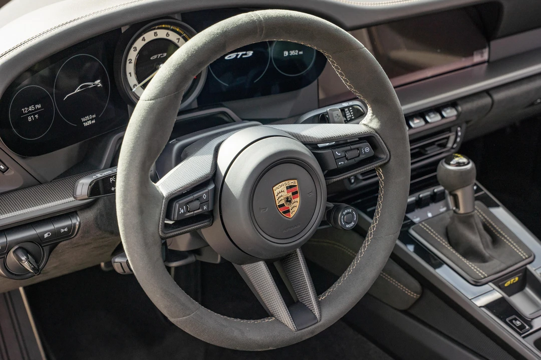 2023 Porsche 992 GT3 - Image 30 of 31