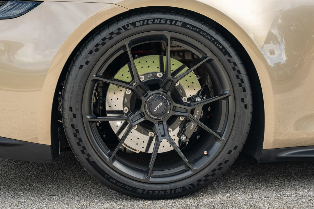 2023 Porsche 992 GT3 - Image 16 of 31
