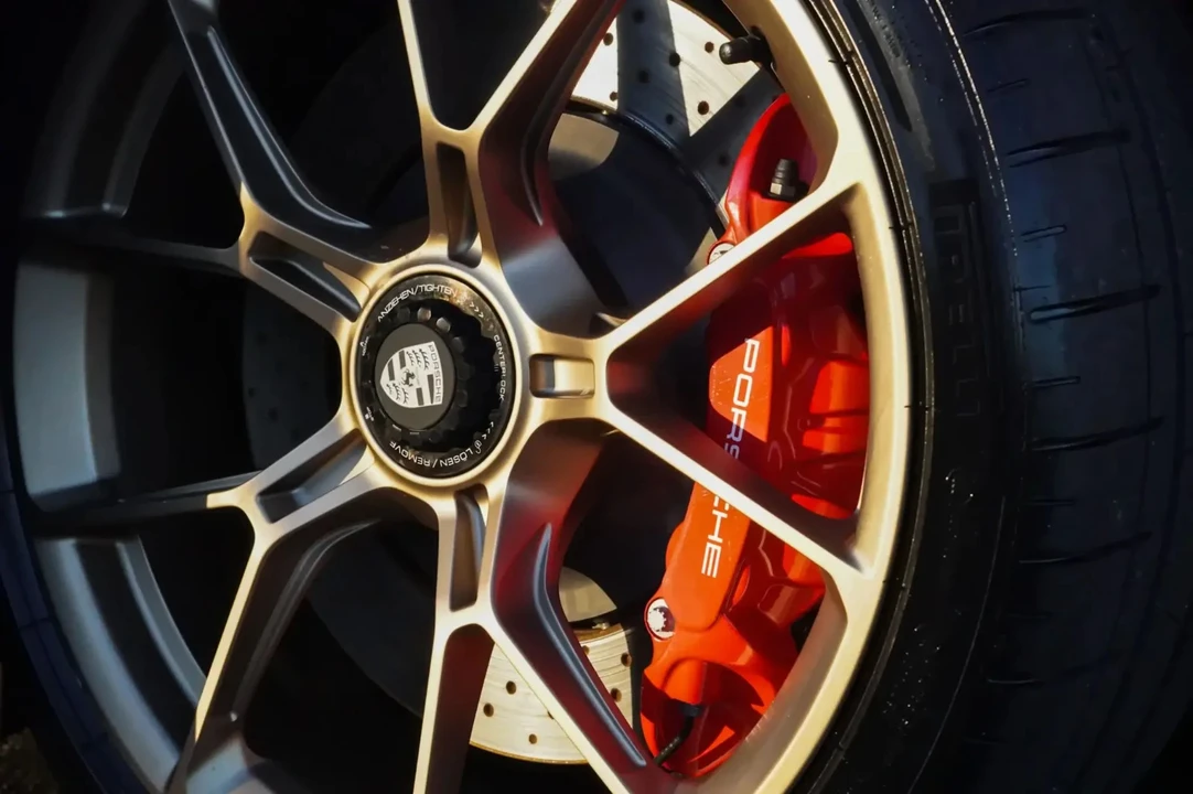 2023 Porsche 992 GT3 - Image 16 of 21