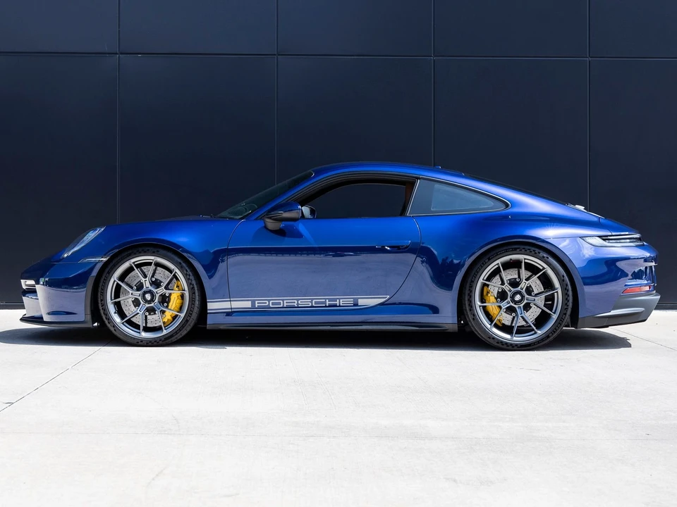 2023 Porsche 992 GT3 - Image 3 of 9