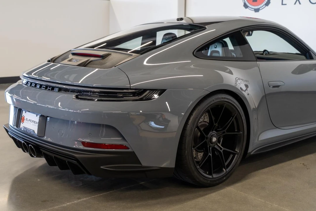 2023 Porsche 992 GT3 - Image 15 of 21