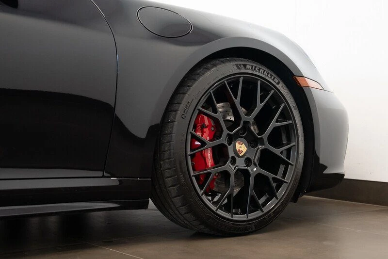 2023 Porsche 992 Carrera - Image 7 of 20