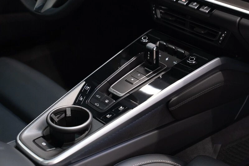 2023 Porsche 992 Carrera - Image 18 of 20