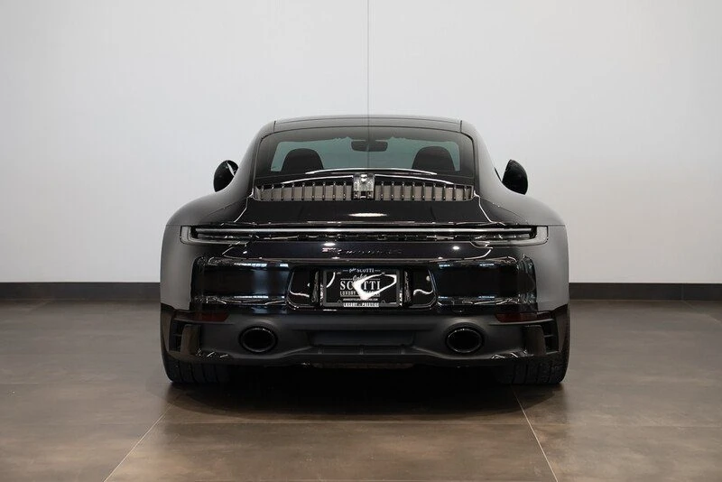 2023 Porsche 992 Carrera - Image 5 of 20