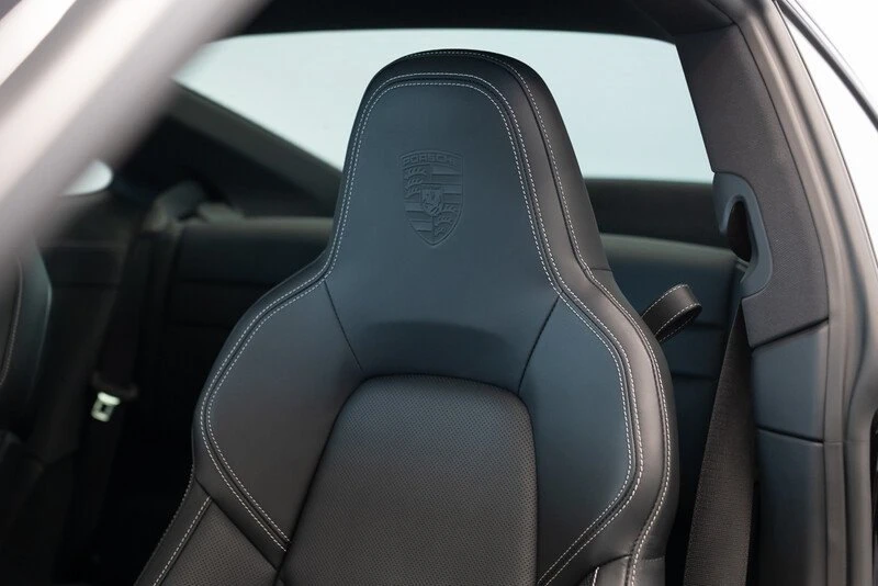 2023 Porsche 992 Carrera - Image 14 of 20