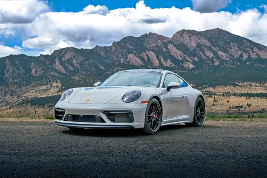 2023 Porsche 911 Carrera 4 GTS