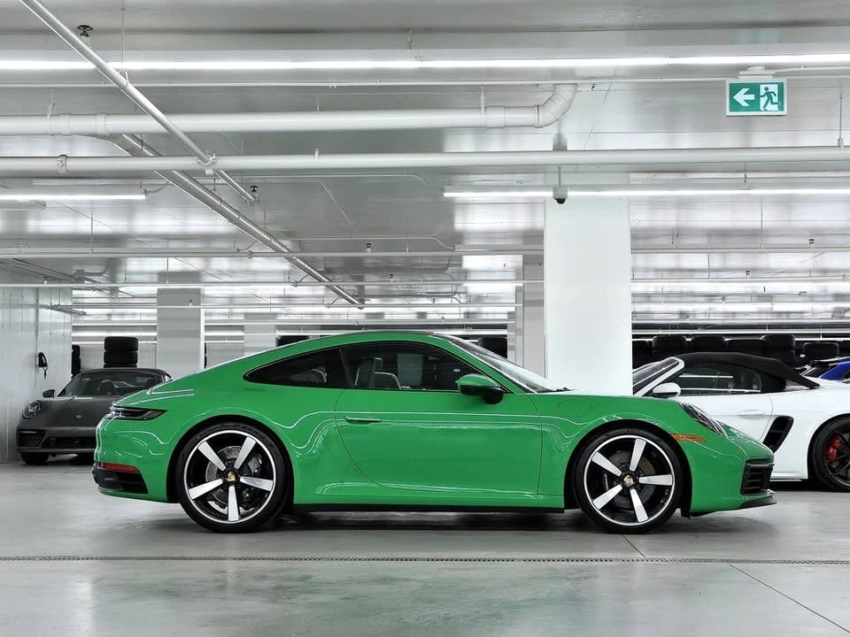 2023 Porsche 992 Carrera - Image 2 of 4