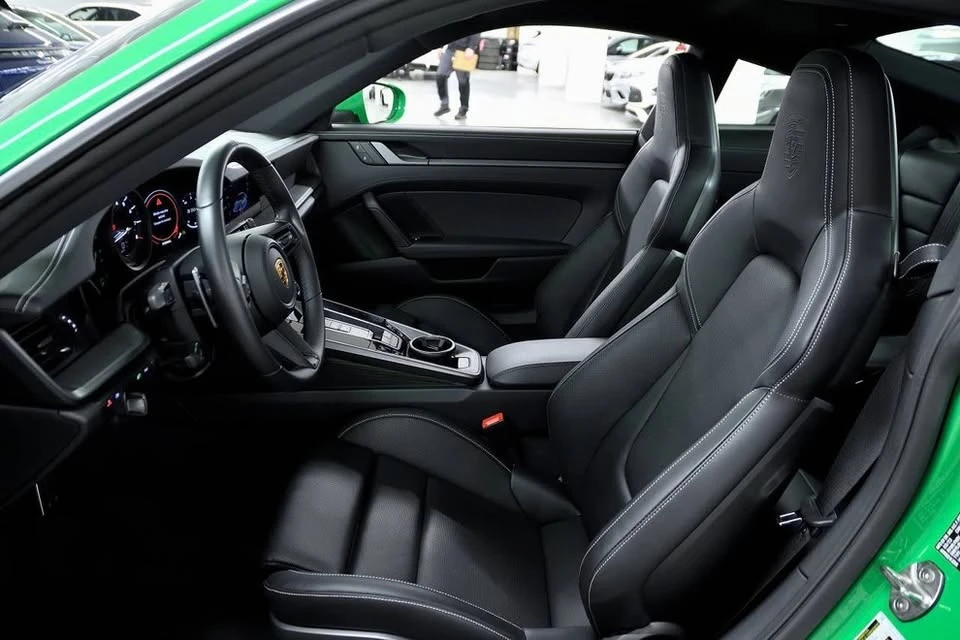 2023 Porsche 992 Carrera - Image 4 of 4