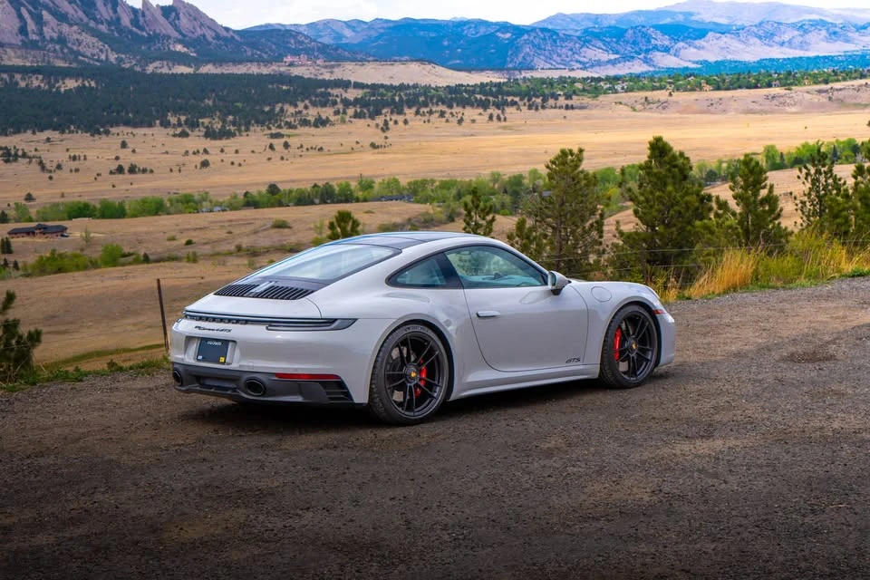 2023 Porsche 992 Carrera - Image 3 of 7