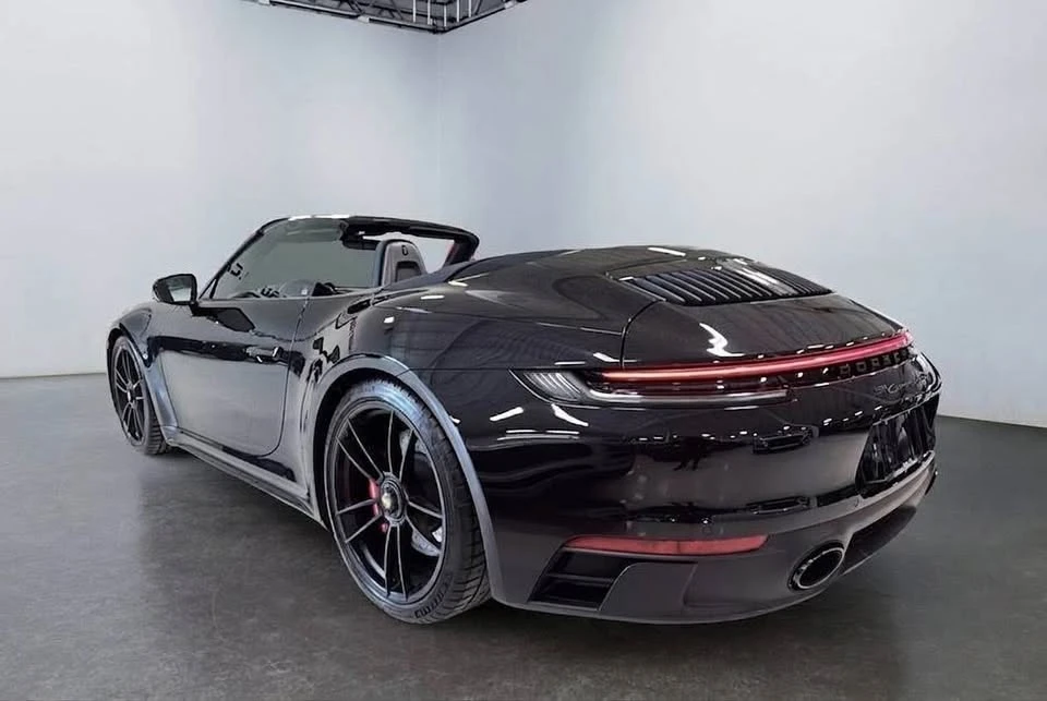 2023 Porsche 992 Carrera - Image 4 of 9