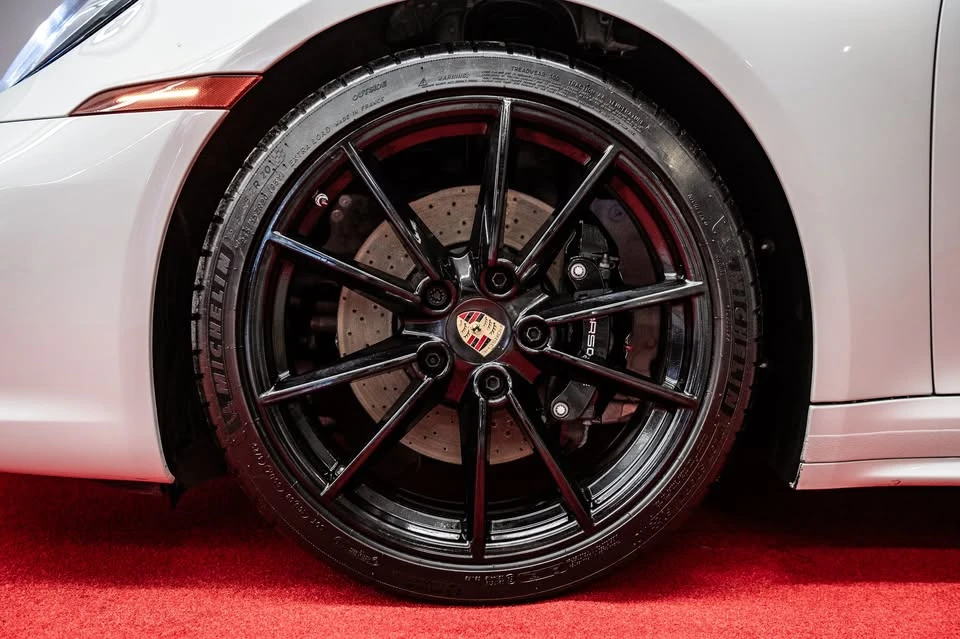 2023 Porsche 992 Carrera T - Image 4 of 10