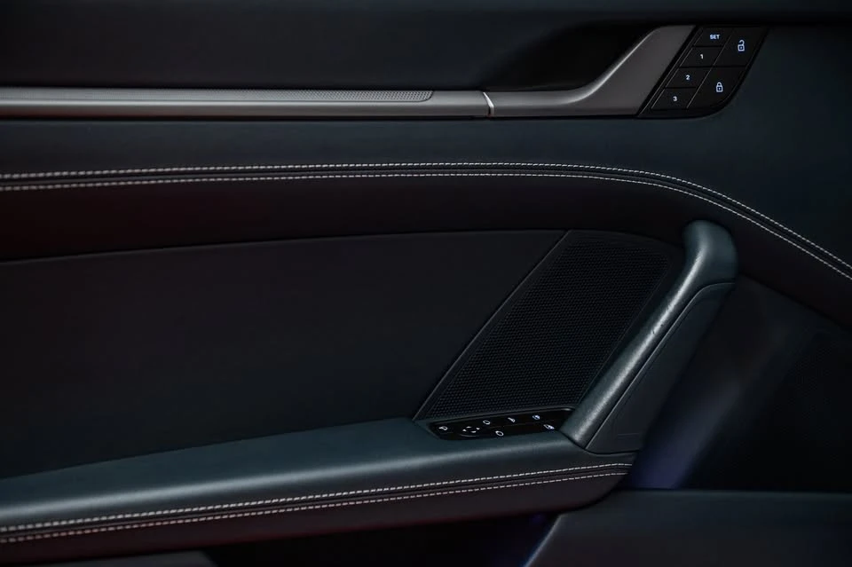 2023 Porsche 992 Carrera T - Image 9 of 10