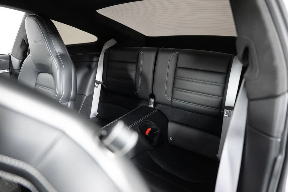 2023 Porsche 992 Carrera - Image 16 of 20