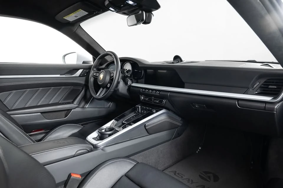 2023 Porsche 992 Carrera - Image 18 of 20