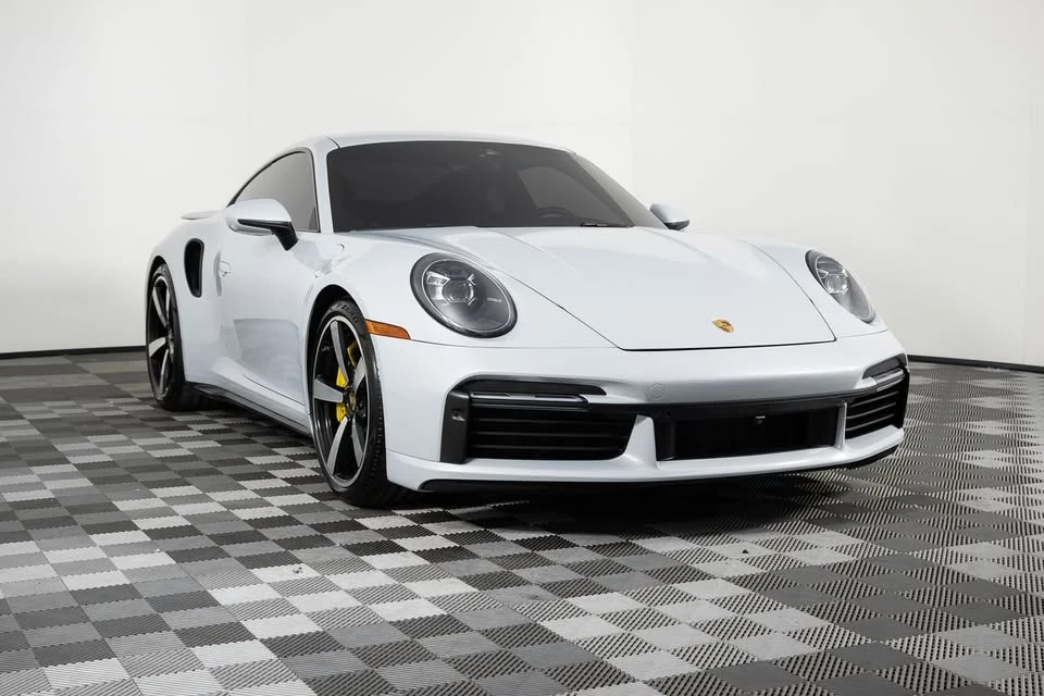 2023 Porsche 992 Carrera - Image 10 of 20