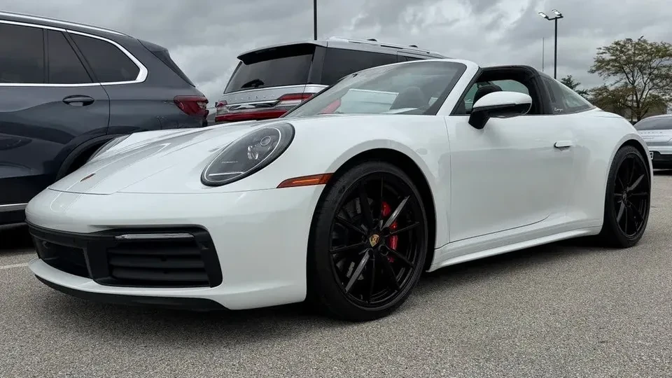2023 Porsche 992 Carrera S - Image 15 of 20