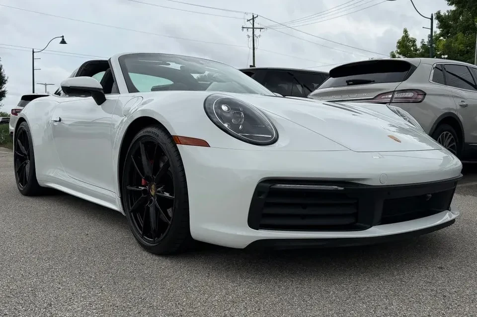 2023 Porsche 992 Carrera S - Image 12 of 20