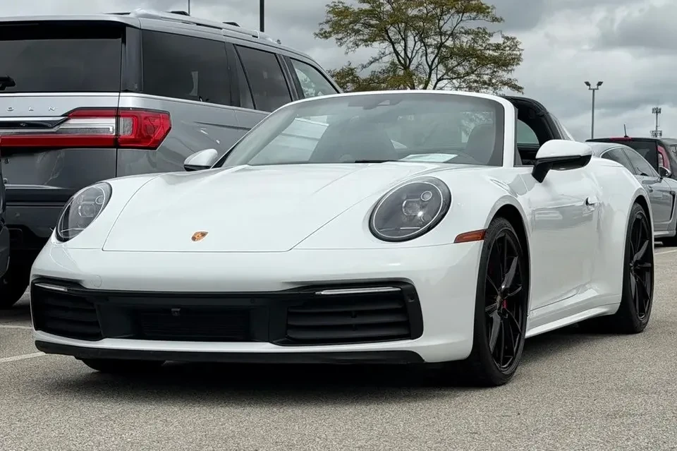 2023 Porsche 992 Carrera S - Image 14 of 20