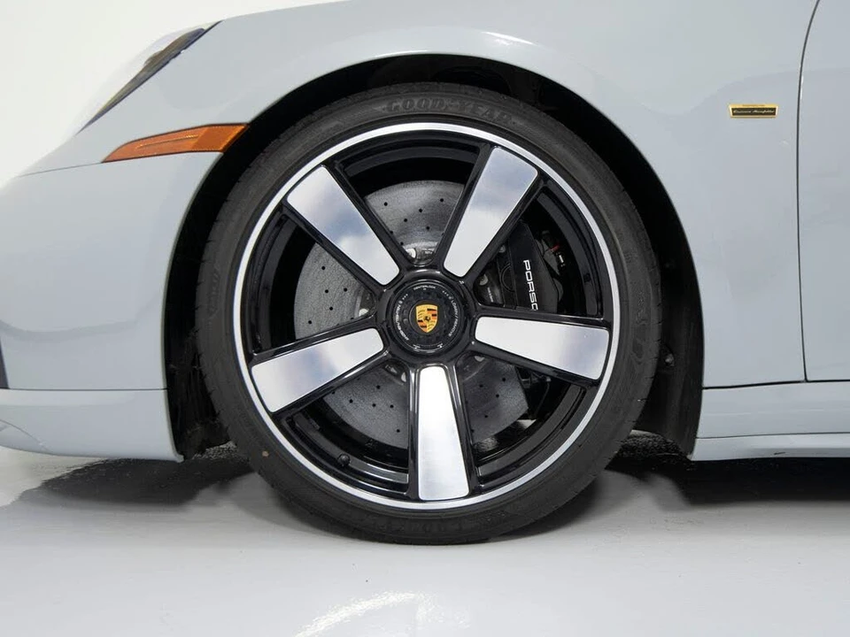 2023 Porsche 992 Sport Classic - Image 10 of 28