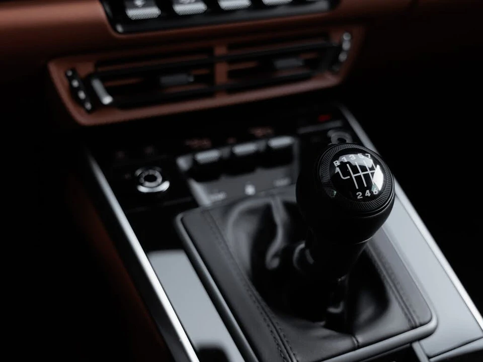 2023 Porsche 992 Sport Classic - Image 26 of 31