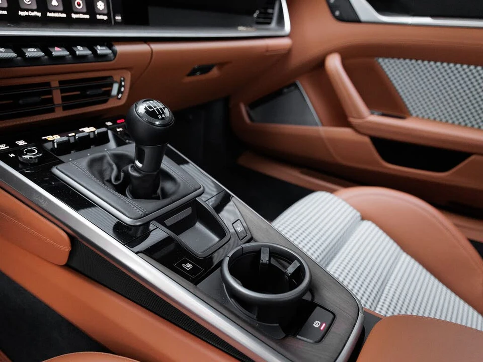 2023 Porsche 992 Sport Classic - Image 27 of 31