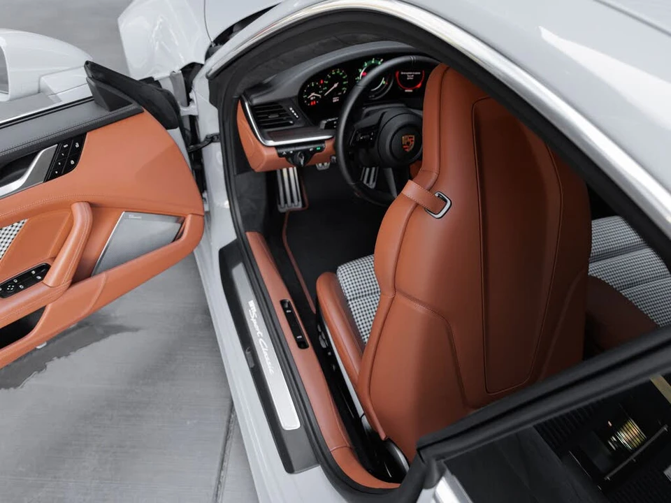 2023 Porsche 992 Sport Classic - Image 29 of 31